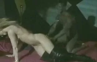 នីណានិងរ៉េវីហ្សាយ