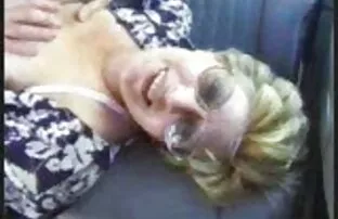 ហាំងចាស់ត្រូវបានគេ fucked នៅក្នុងឡានមួយ