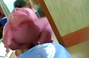 អ្នកបំរើស្រីវ៉េវ