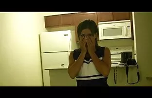 បងស្រីរីករាយនឹងចាប់អ្នក