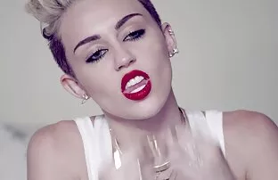 Miley Cyrus - យើងមិនអាចបញ្ឈប់បានទេ
