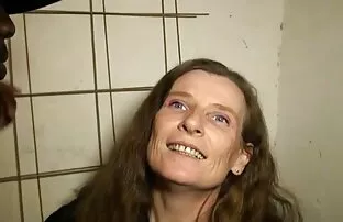 អាលីសាត្រូវបាន fucked ដោយកម្មករ