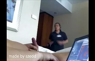 អ្នកបង្ហាញម៉ូតឌឺផ្លាសដោយ