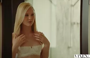 Brunette Hardcore Tits តូចវ័យក្មេងតូចចាស់