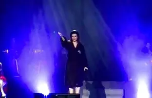 Laura Puccini បង្ហាញការប្រគុំតន្រ្តី Pussy Feria del Hoger Lima 2014 រូបភាពហិណ្ឌូស៊ិចស៊ីសិចស៊ី