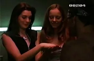 Anne Hathaway-មហន្តរាយ