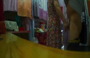 ហាងវាំងននមីងផ្លុំផ្លេកៗ ២