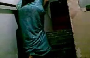 Bangla desi ប្រពន្ធសិចស៊ីនៅផ្ទះតែម្នាក់ឯង ២