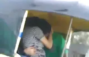 ដេវីដជិះរថយន្តថើប