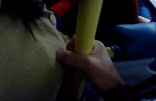 យើងប៉ះសុដន់
