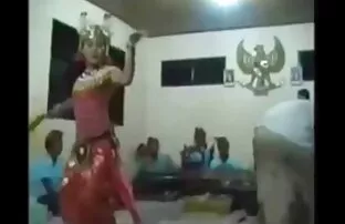 បាលីរបាំសិចស៊ីអេរ៉ូលចាស់ ១៣