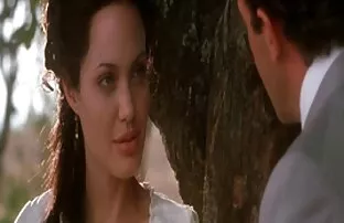 អេនជេលីណាចូលី - ស៊ិនដើម